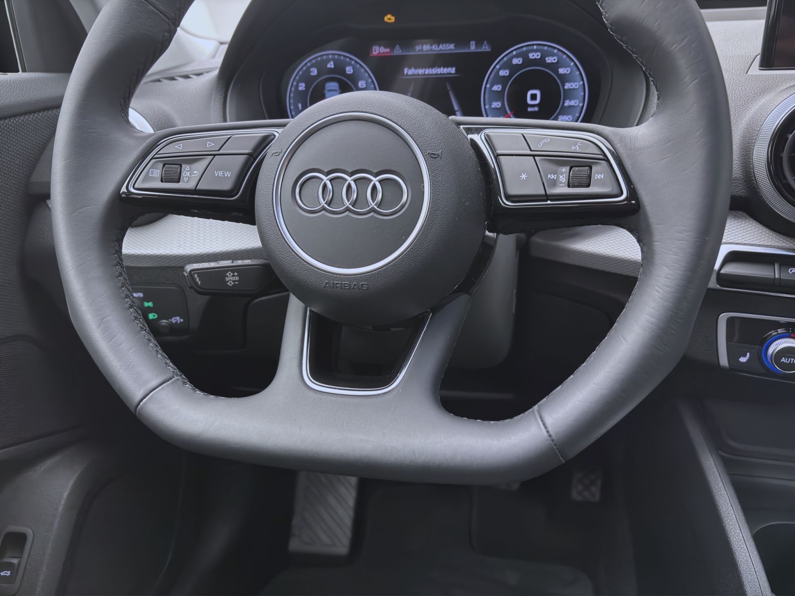 Audi Q2 - Bild 12