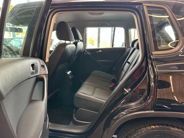 Volkswagen Tiguan *NAV*TEMPO*2-ZONEN*SitzHZ*PCD*TÜV 527*