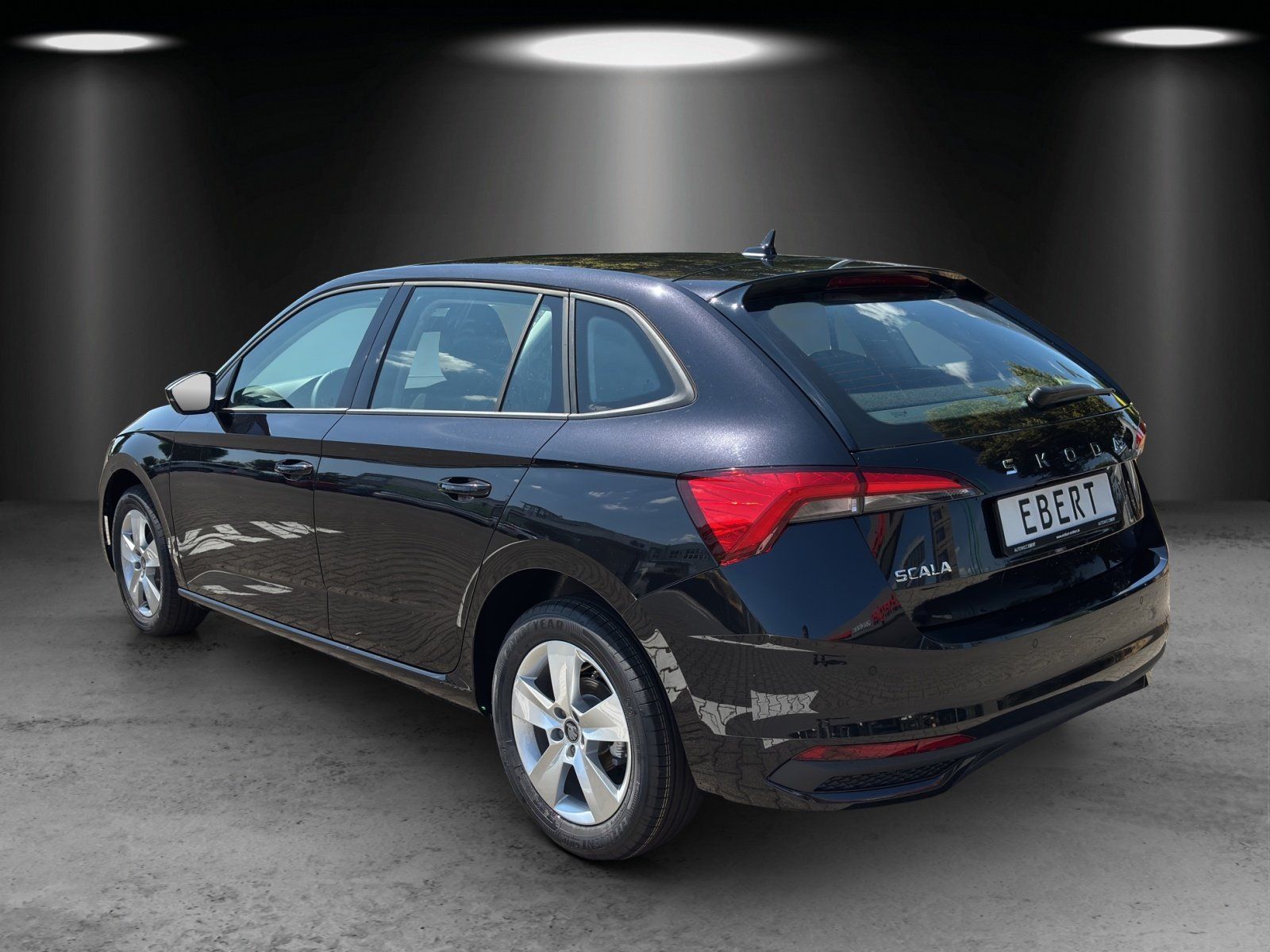 Fahrzeugabbildung SKODA Scala Essence 1,0 TSI 70 kW