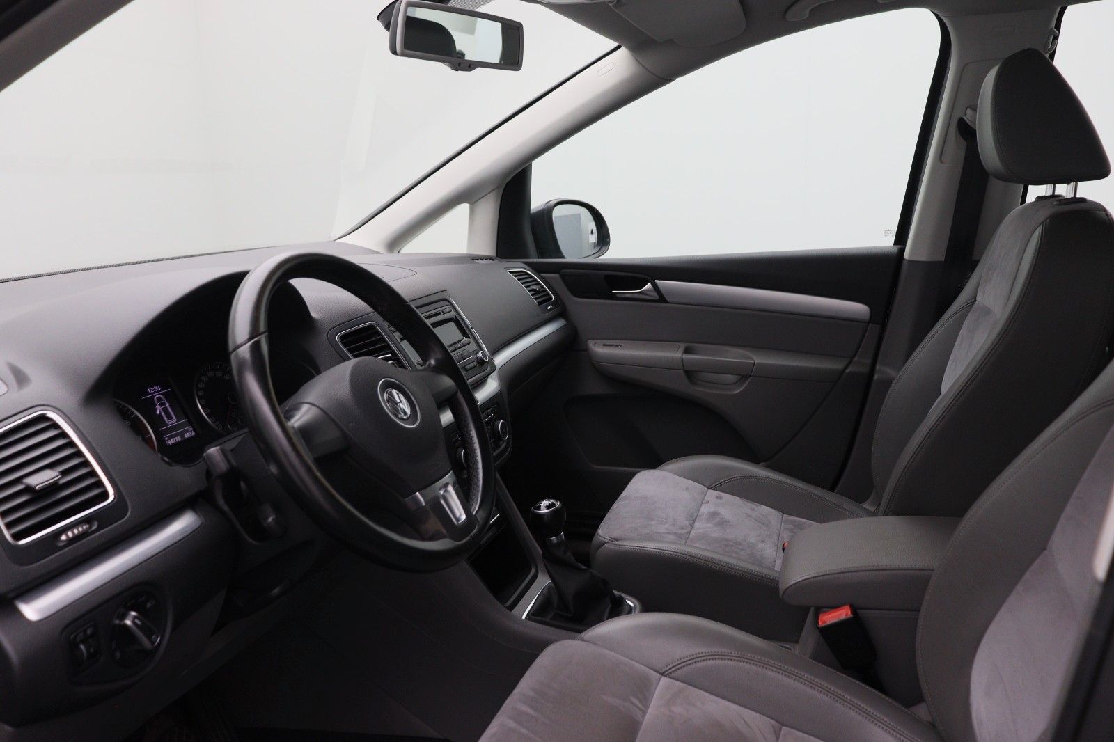 Fahrzeugabbildung Volkswagen Sharan 1.4 TSI Highline BMT