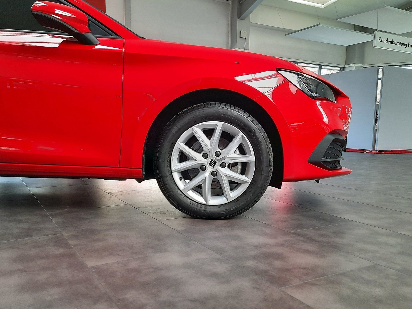 Fahrzeugabbildung SEAT Leon ST Style TSI DSG *Cam*LED*App-Connect*PDC*