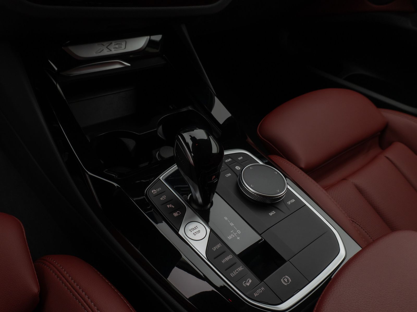 Fahrzeugabbildung BMW X3 xD30e Laser 360° HUD DAB HiFi Komfort Sport