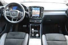 Fahrzeugabbildung Volvo XC40 Recharge Twin Pro AWD*PANO*Google*ACC*AHK