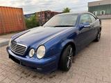 Mercedes-Benz CLK 320 ELEGANCE Jaspisblau - Mercedes-Benz CLK 320 aus 2000
