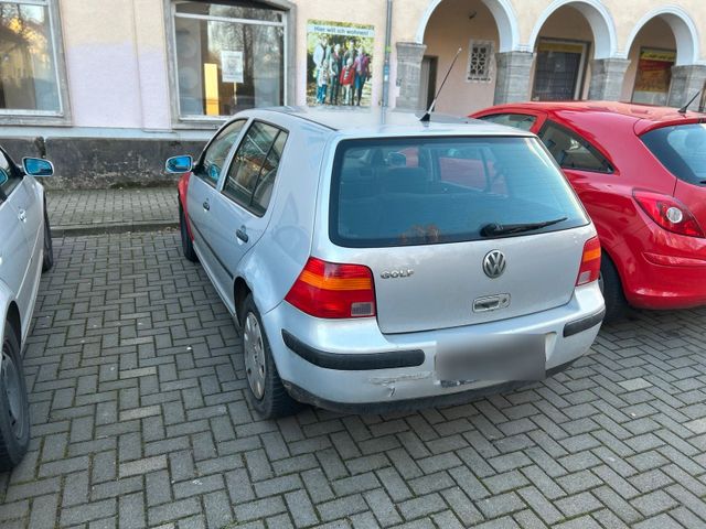 Volkswagen Golf Benziner 1,4 L Motor