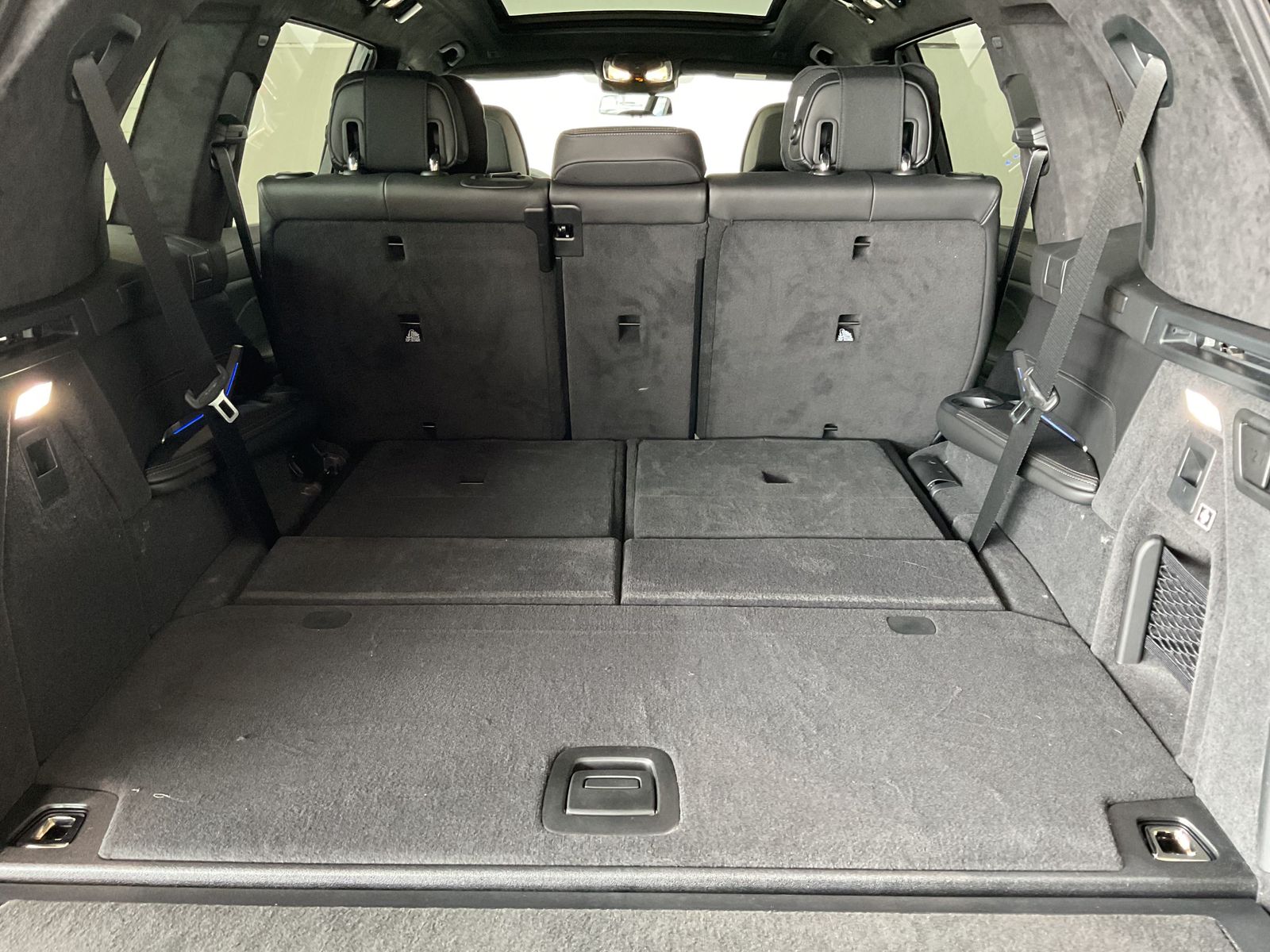 Fahrzeugeinzelansicht 14 Fahrzeugabbildung BMW X7 xDrive40d |Panoramadach |Standheizung |elektr