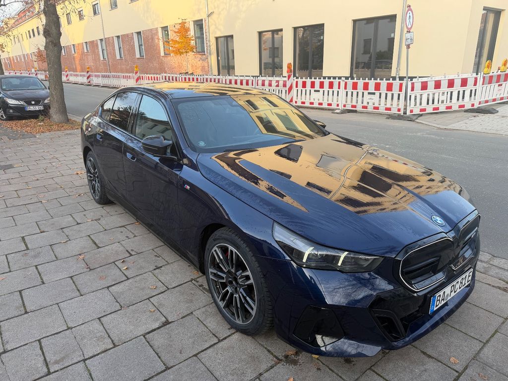 BMW i5