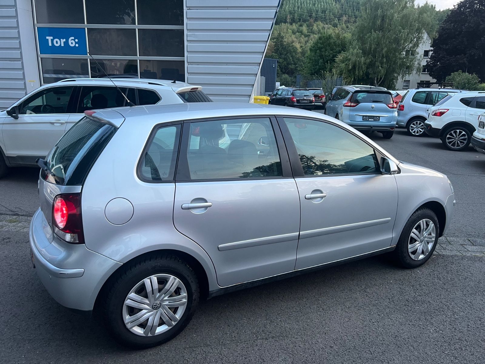 Fahrzeugabbildung Volkswagen Polo IV Comfortline *SITZHEIZUNG* TÜV NEU *