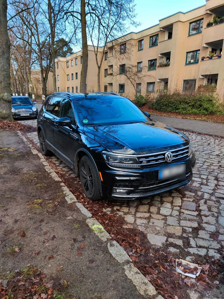 VW VW Tiguan Allspace R-Line Benzin Allrad
