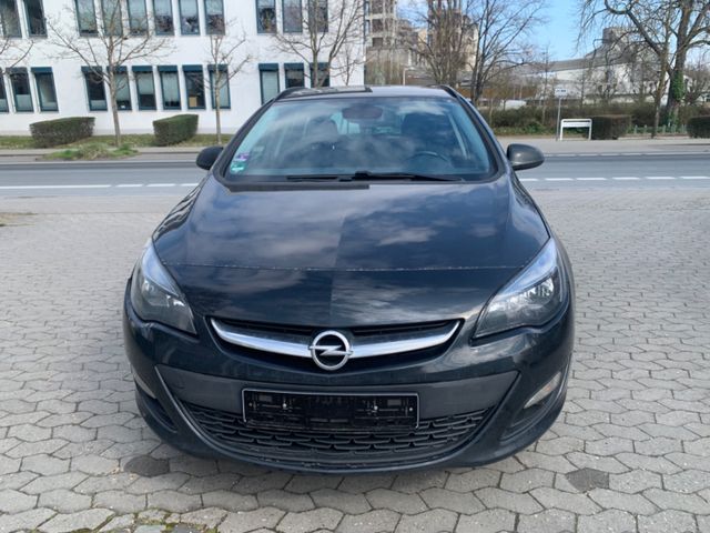 Opel Astra J Sports Tourer Active