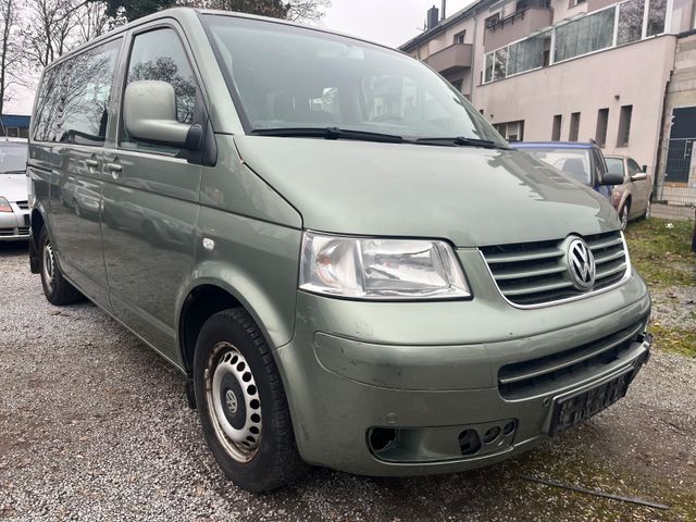 Volkswagen T5 Transporter Bus Multivan