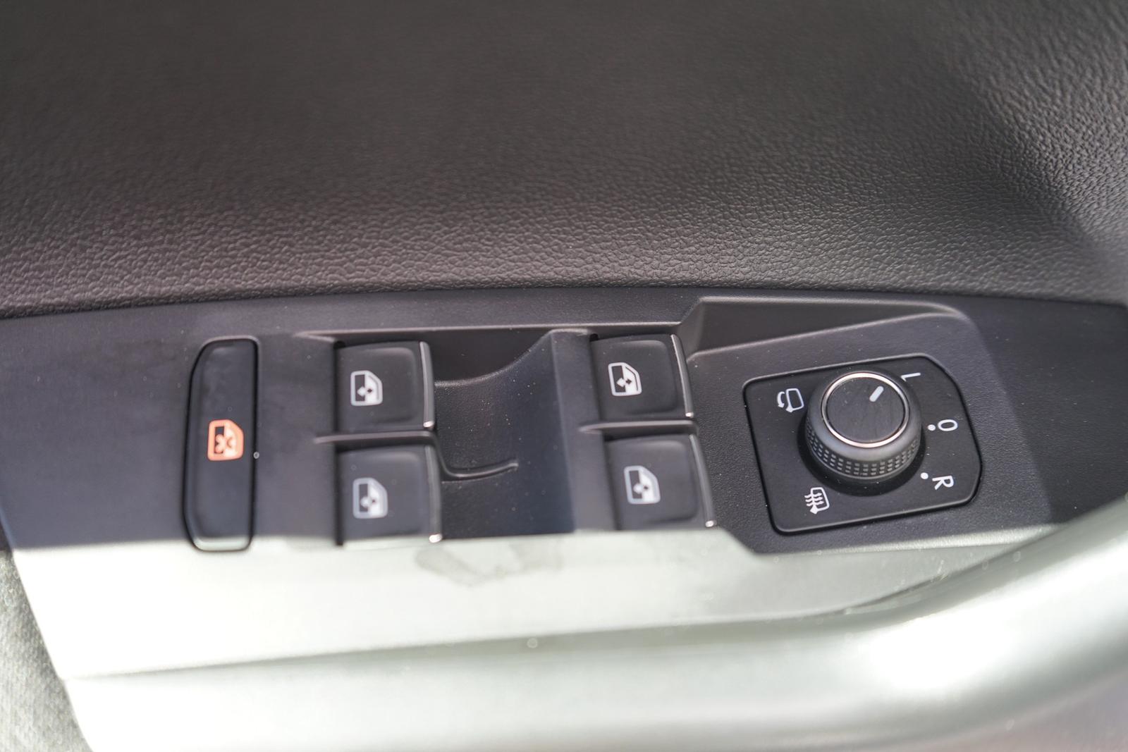 Volkswagen Polo 1.0 TSI Style LED ACC Navi App-Connect PDC, миниатюра 26