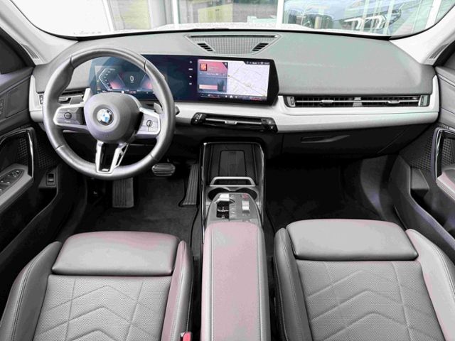 BMW X1 xDrive Panorama Sportsitz AHK adap.LED Drivin foto 6