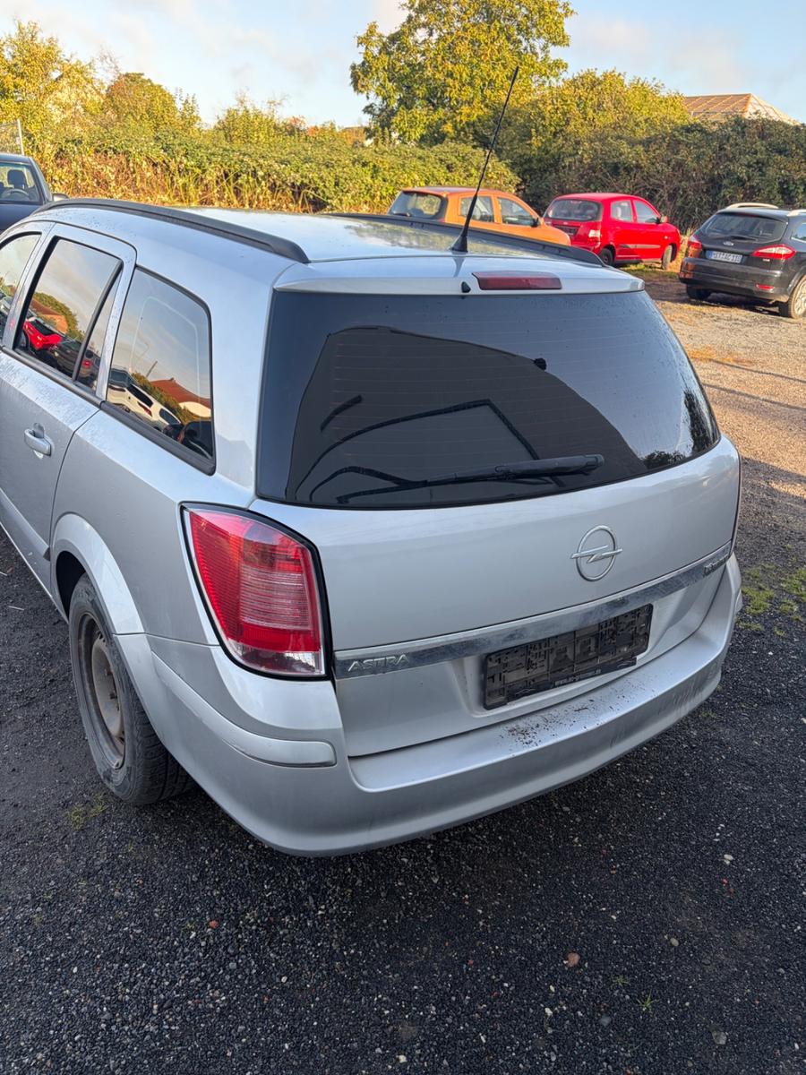 Opel Astra 2005 — photo 5