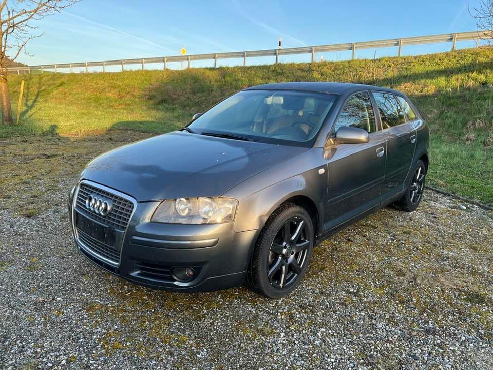 Audi A3 2.0 FSI Attraction Sportback