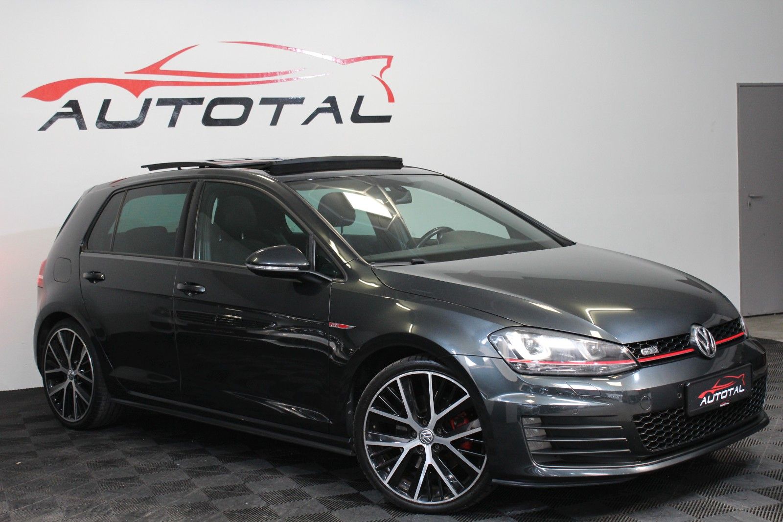 Volkswagen Golf VII DSG*GTI BMT*Navi*Pano*Tempomat*2.Hand foto 7