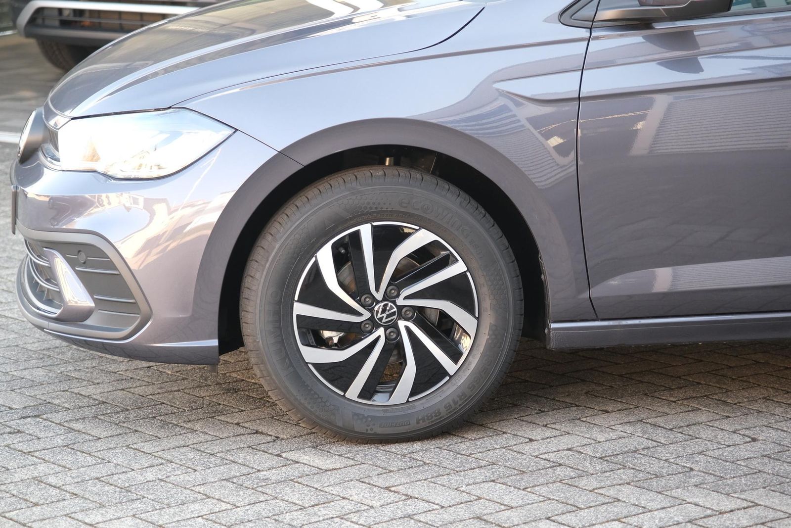 Volkswagen Polo 1.0 TSI Life Alu Kamera Climatronic App-... imagem 3