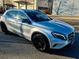 Mercedes-Benz GLA 200  18" AMG & Night Paket Memory - silberne Mercedes-Benz GLA 200