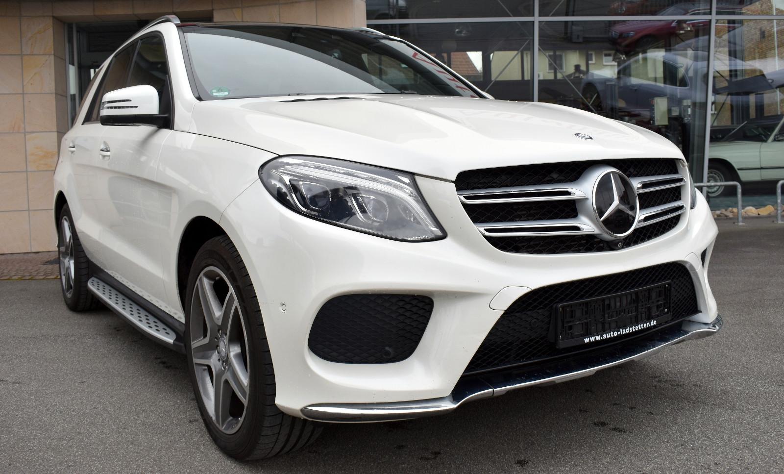 Mercedes-Benz GLE350 d 4Matic*AMG*Pano* Massage*AHK* LED*Voll*