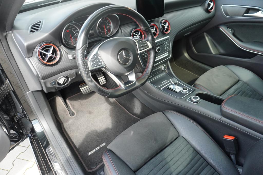 Mercedes-Benz A 45 AMG