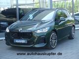 BMW 218 Active Tourer  i M Sport Ad.LED°360°-Dr.Ass. - mit Benzin-Antrieb: Grün, Luftfederung
