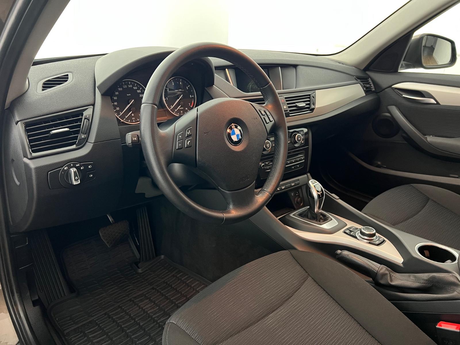 BMW X1 sDrive 20i / 1.HD / NUR 58.tKM / XENON / NAVI