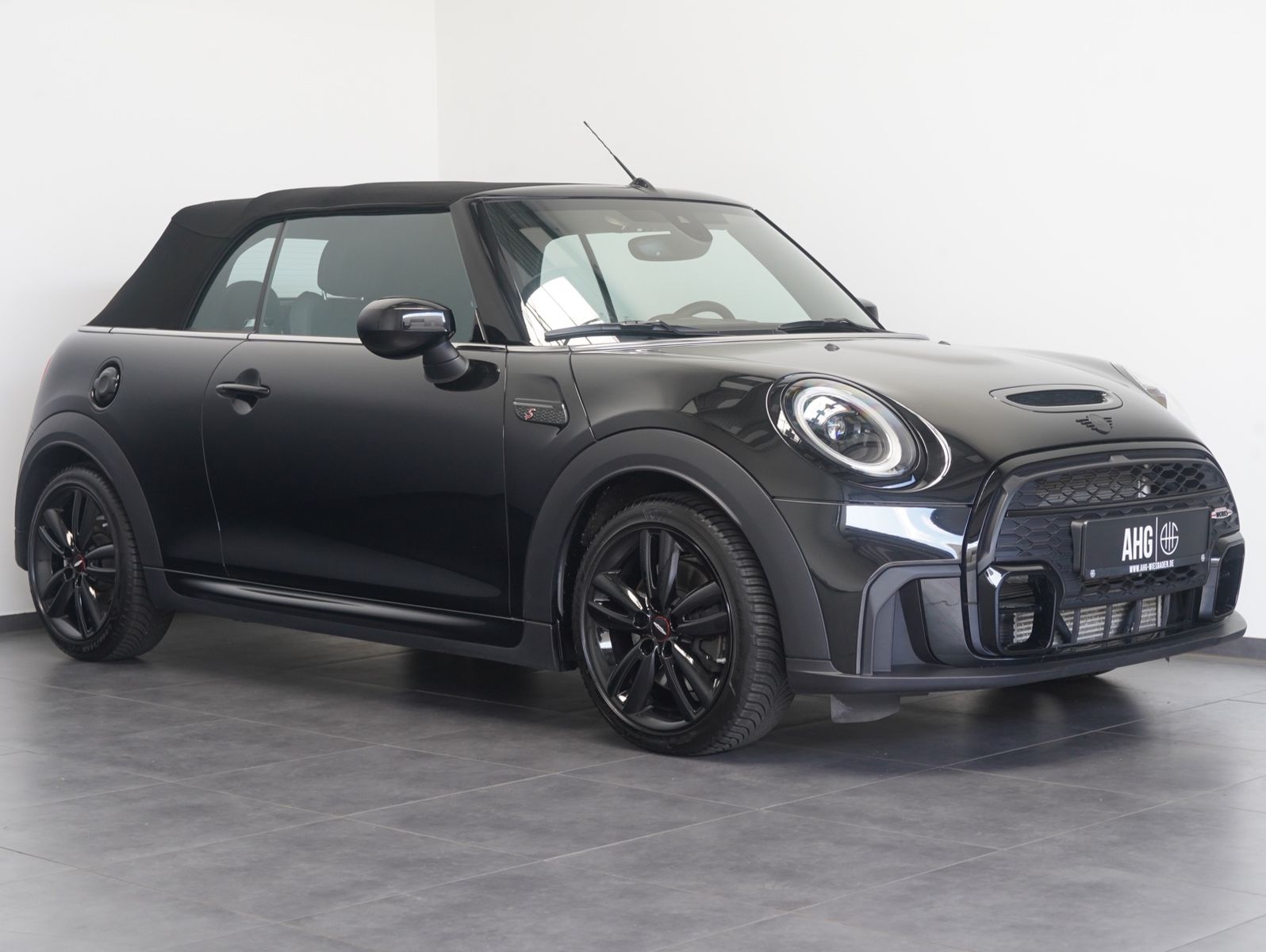 Fahrzeugabbildung MINI Cooper S Cabrio John Cooper Works Trim