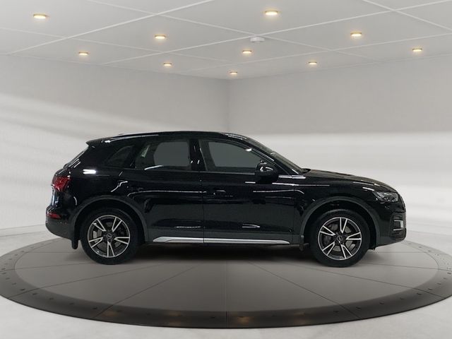 Q5 advanced 40 TDI quattro S tronic,AHZV,LED,Nav