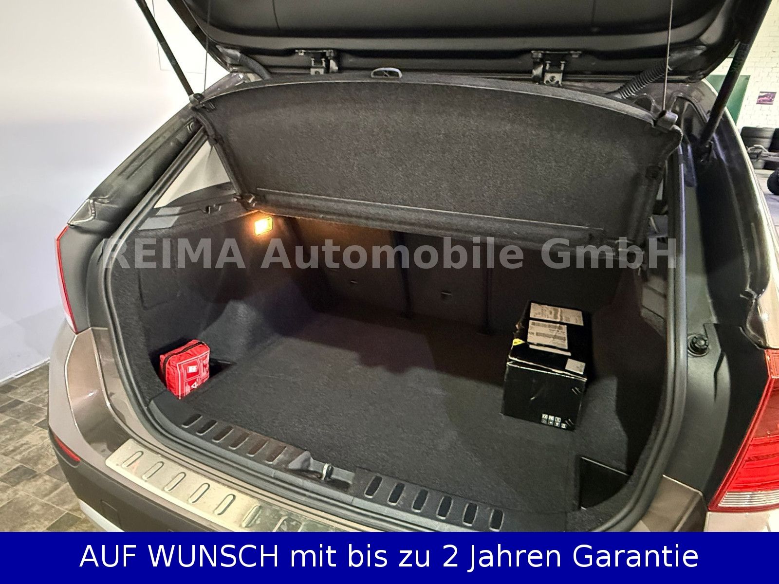 Fahrzeugabbildung BMW X1 2,0 d xDrive, Automatik, Navi