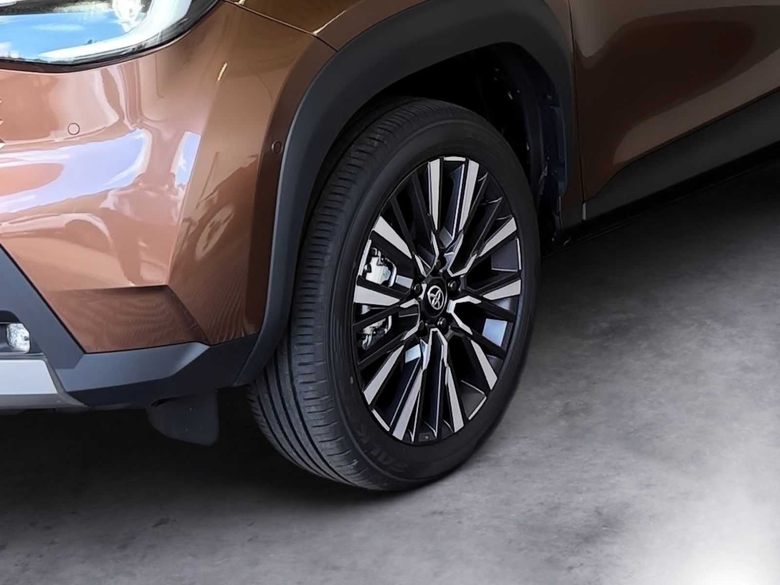 Fahrzeugabbildung Toyota Yaris Cross Lounge 1.5-l-Hybrid LED,Navi,elHeckk