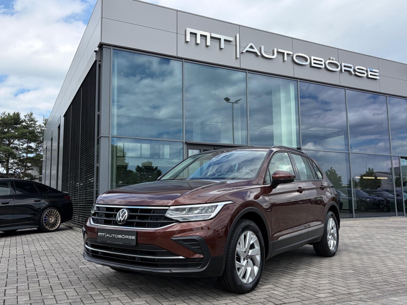 Volkswagen Tiguan 2.0 TDI DSG 4Motion Life * Ginger Brown *