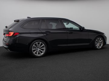 Fahrzeugabbildung BMW 530d Tour Luxury Line AHK Pano H/K Kamera DAB