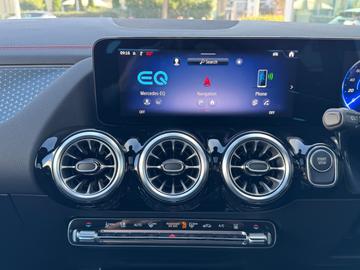  Mercedes-BENZ EQA — фото 9