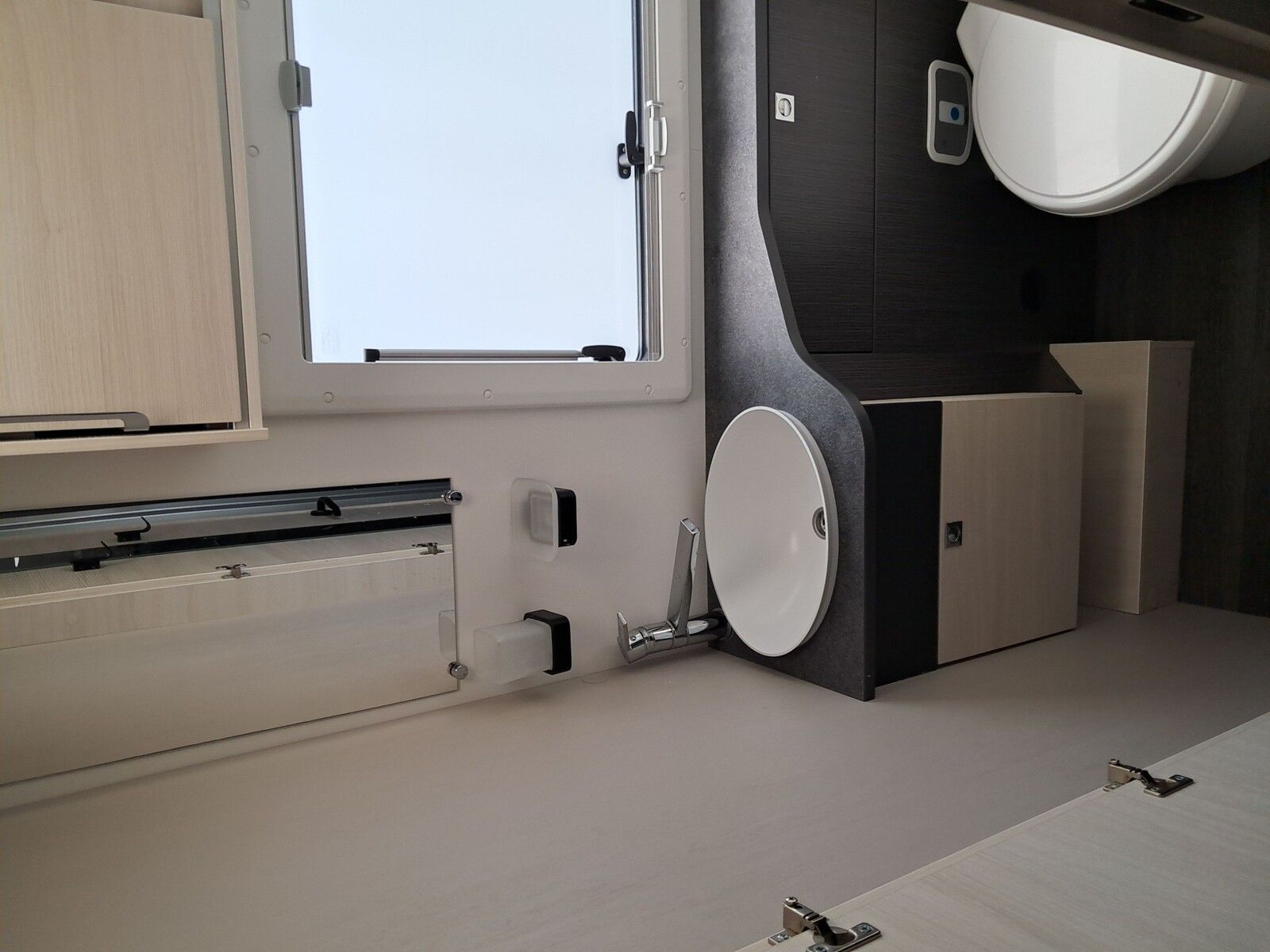 Fahrzeugabbildung Chausson Teilintegriert 720 Titanium Premium  Solar,RFK