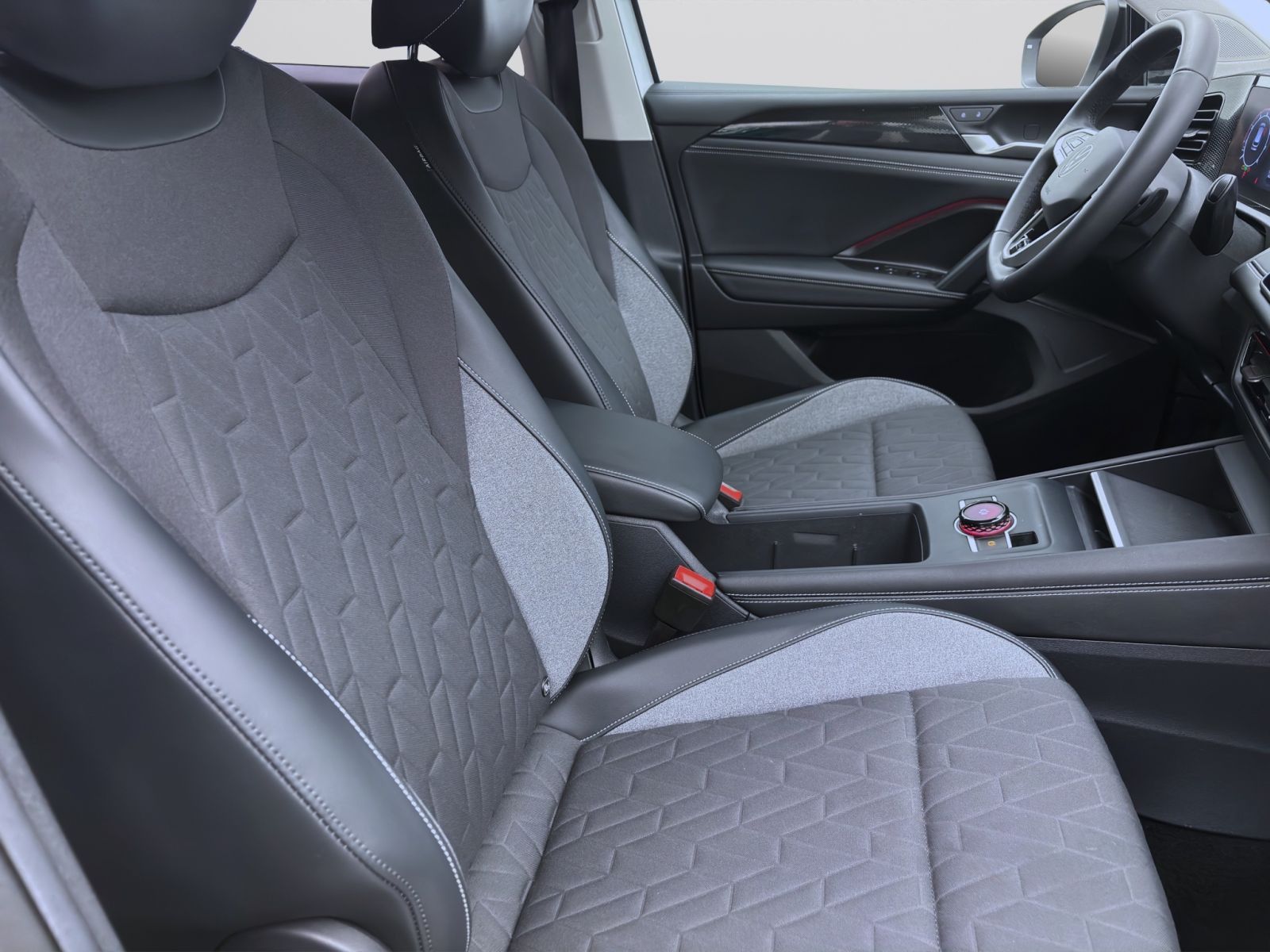 Volkswagen Tiguan - Bild 16