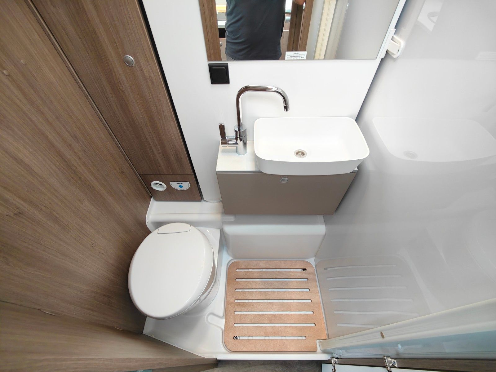 Fahrzeugabbildung Carado T-338  pro+ 2025 SUMMER SALE 8.808 € SPAREN