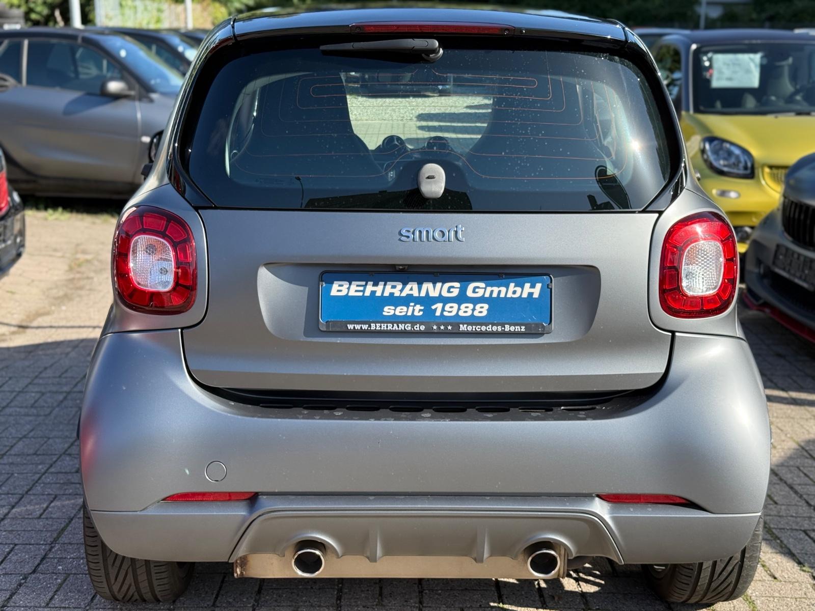 Smart ForTwo BRABUS*JBL*PANORAMA*KAMERA*NAVI*AMBIENTE*