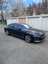 BMW 730d  Service Neu / Bremsen Neu - BMW 730 in Düsseldorf