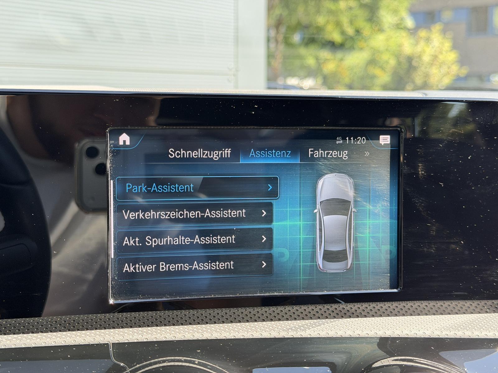 Mercedes-Benz A 250 e 8G-DCT Progressive | Pano | LED | DAB