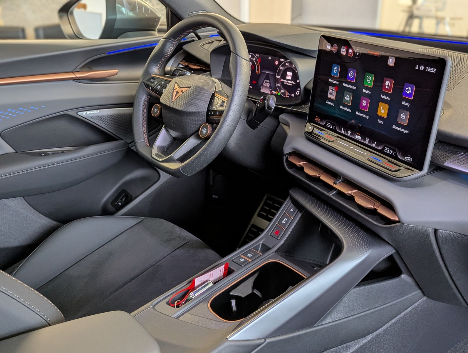 CUPRA Terramar 1.5eTSI HUD DCC Matrix Pano Sennh. 20" - Image 11