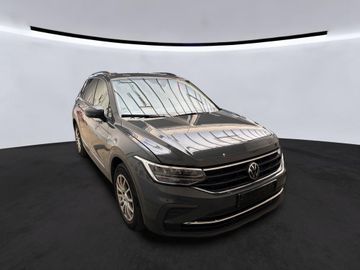 Volkswagen Tiguan - 2