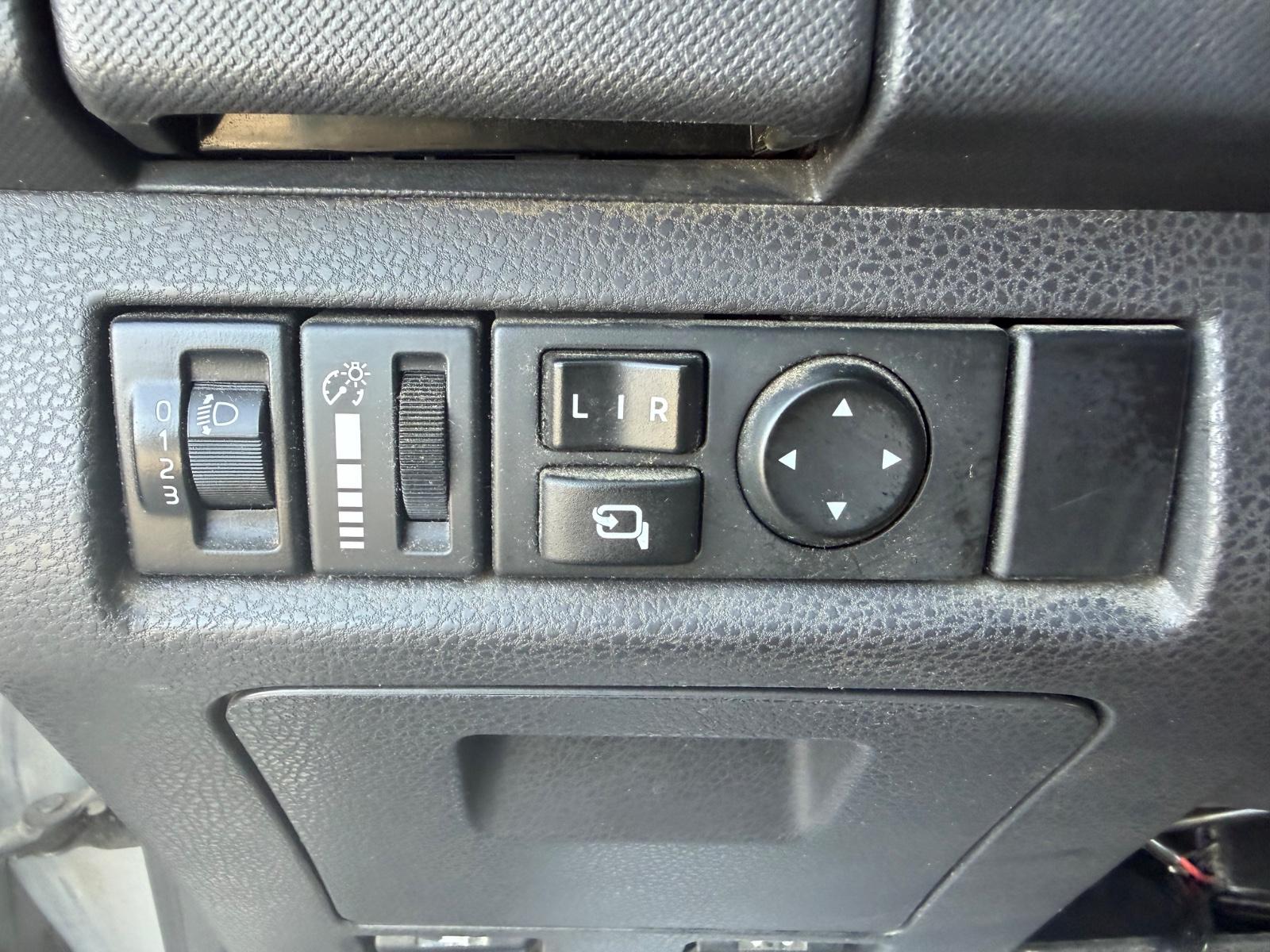 Isuzu D-Max Double Cabine 2.5 TD 163ch BVA - Attelage - Carnet entretien - Non fumeur