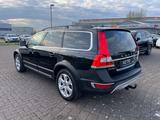Volvo XC70 D4 AWD Summum ACC StandHzg Xenon AHK - scheckheftgepflegte Volvo XC70