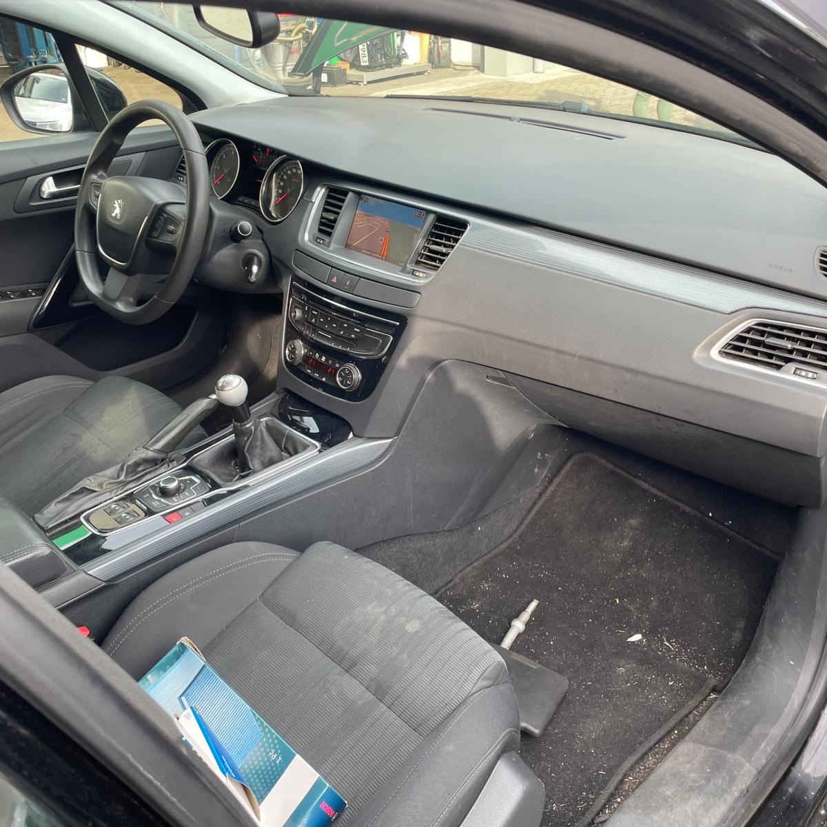 Peugeot 508 2011 — photo 13