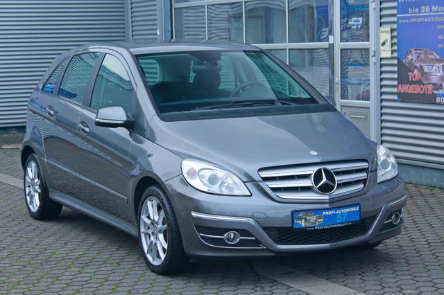 Mercedes-Benz B 180 CDI *NAVIGATION*PDC*SITZHEIZUNG*TEILLEDER*