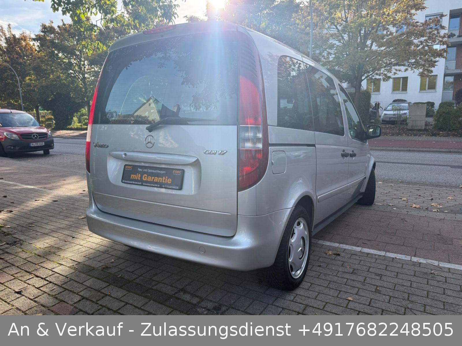 Mercedes-Benz Vaneo 2005 — салон