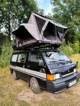 Mitsubishi Oldtimer Mitsubishi L300 Camper mit Dachzelt - Mitsubishi L300: Kleinbus