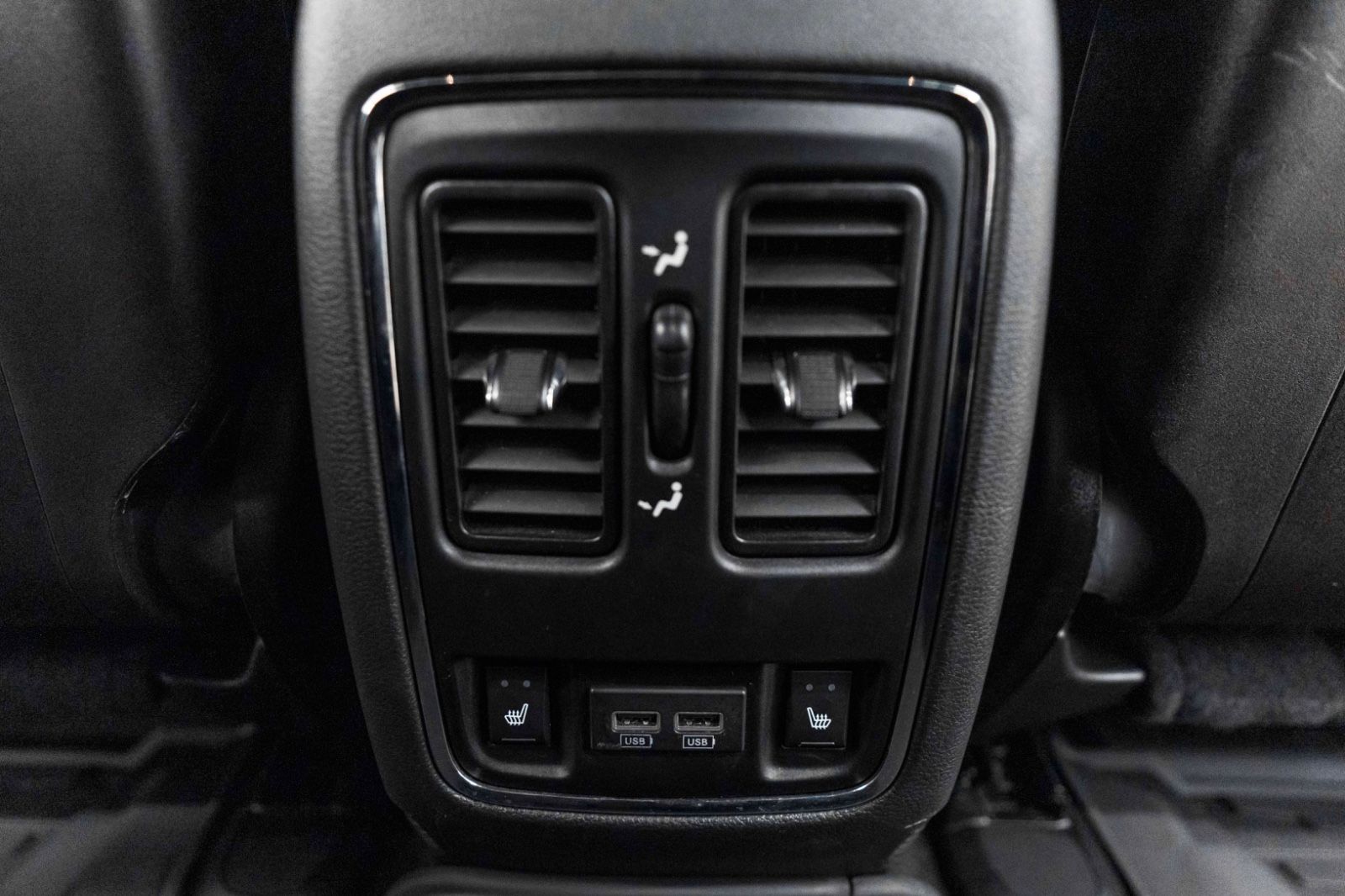Fahrzeugabbildung Jeep Grand Cherokee Laredo X 3,6L LPG 4X4 KAM PANO