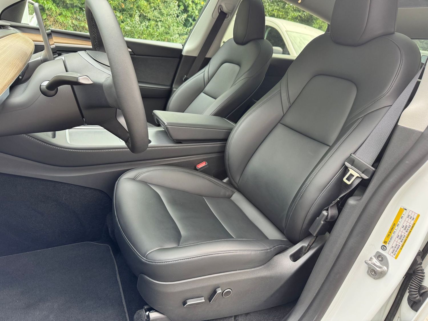 Tesla Model Y Long Range Dual AWD AHK 97% SOH foto 11