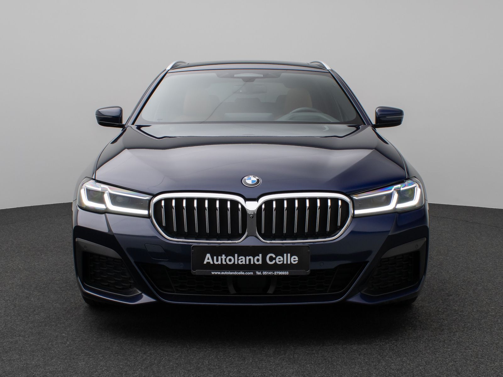 Fahrzeugabbildung BMW 530d M Sport Panorama 360°Laser HUD HiFi SoftCL